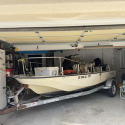1984 Boston Whaler 17 ft Montauk