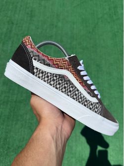 VANS OLD SKOOL (Size 8, Men’s)