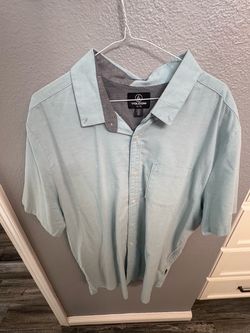 Men’s Volcom and RVCA button ups