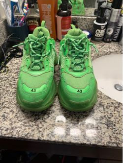 Balenciaga triple s