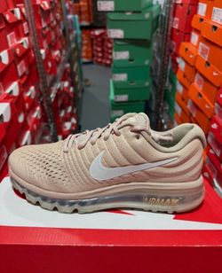 Nike Air Max 2017 Sand Tan Khaki Black Sneaker Shoes. Size 8.5