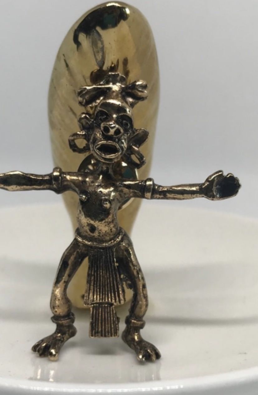 Vintage Dhokra Damar tribal drumming figurine from India pin brooch
