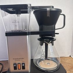 SimplyGoodCoffee Coffee Maker / Coffee Machine. 8 Cup Automatic Drip
