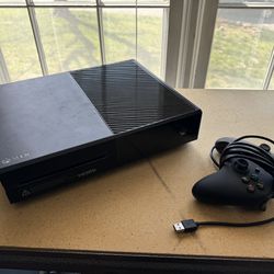 XBOX One  (works Perfect But Missing Power Cord)