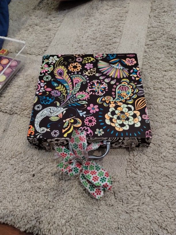 Scrapbooking And Coloring Kit Set