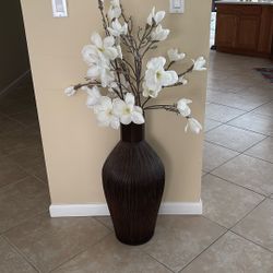 Woven Floor Vase with fabric flowers