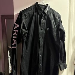 Black Ariat Long Sleeve Button Up
