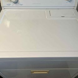 State Electry Dryer 220V  By  Whirlpool  Corporation 