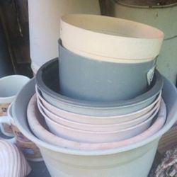 Plastic Pots 5"-6" Many To Pick From