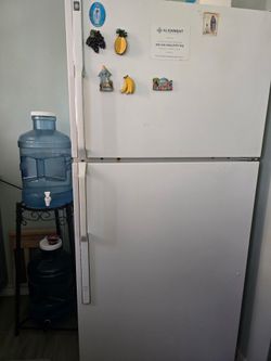 GE Refrigerator