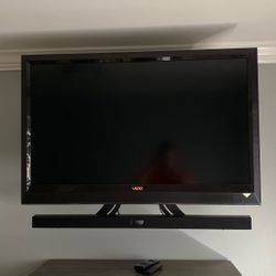 40” Vizio Tv With Samsung Sound Bar
