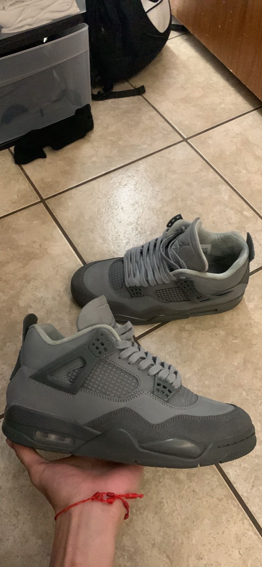 Gray Cement Jordan 4