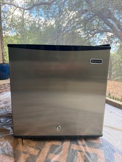 Whynter Compact Mini Freezer Stainless Steel