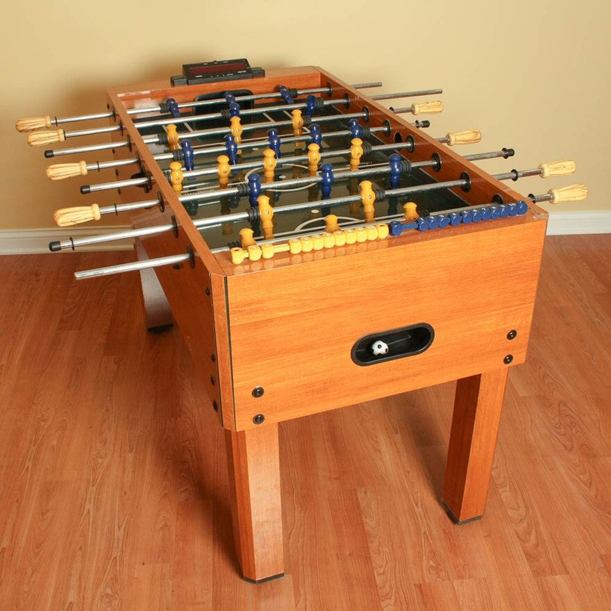HARVARD FOOSBALL TABLE WITH ELECTRONIC SCORE KEEPER & GOAL SENSORS