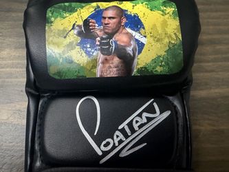 Alex Pereira Beckett Authenticated Autographed Brazil MMA Glove