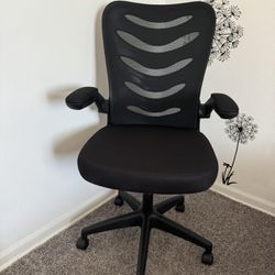 black soft office chair 