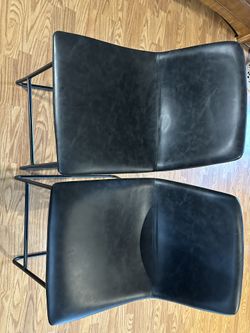 Set Of 2 Barstools