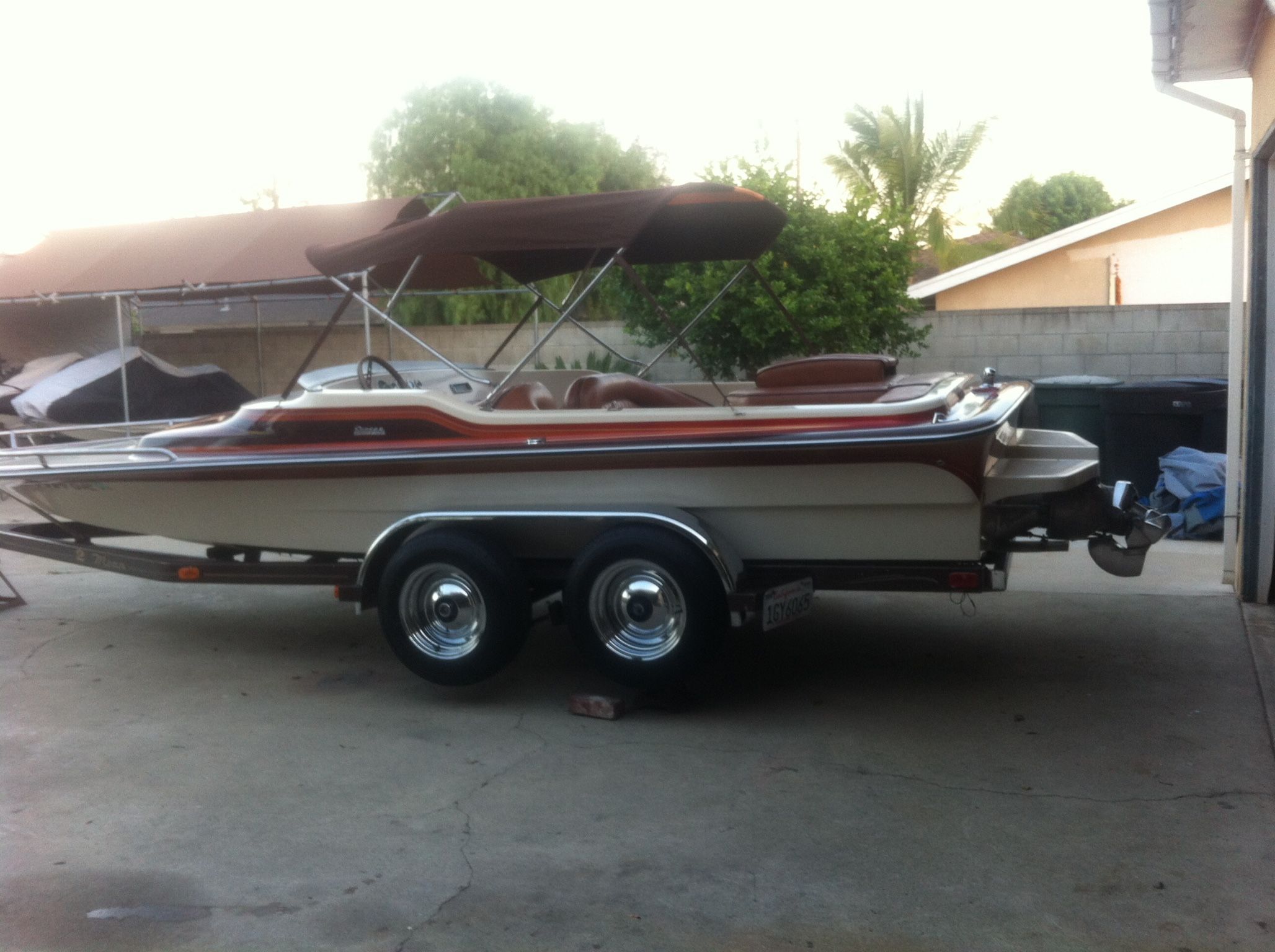 1978 Sanger 24 foot day cruiser