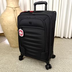 SWISSGEAR Checklite Softside Carry On Spinner Suitcase 