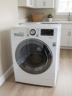 LG WM3488HW Compact All-in-One Washer/Dryer Combo – Excellent Condition! For sale is a gently used LG WM3488HW white front-load washer/dryer combo uni