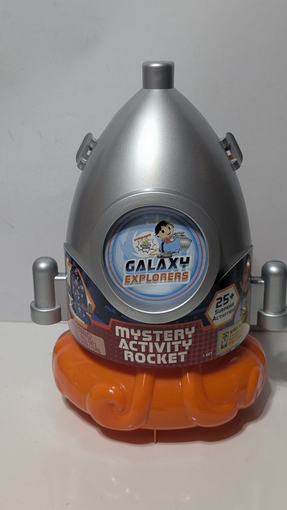 Ryan’s World Galaxy Explorers Mystery Activity Rocket 25+ Surprise Kids Toy