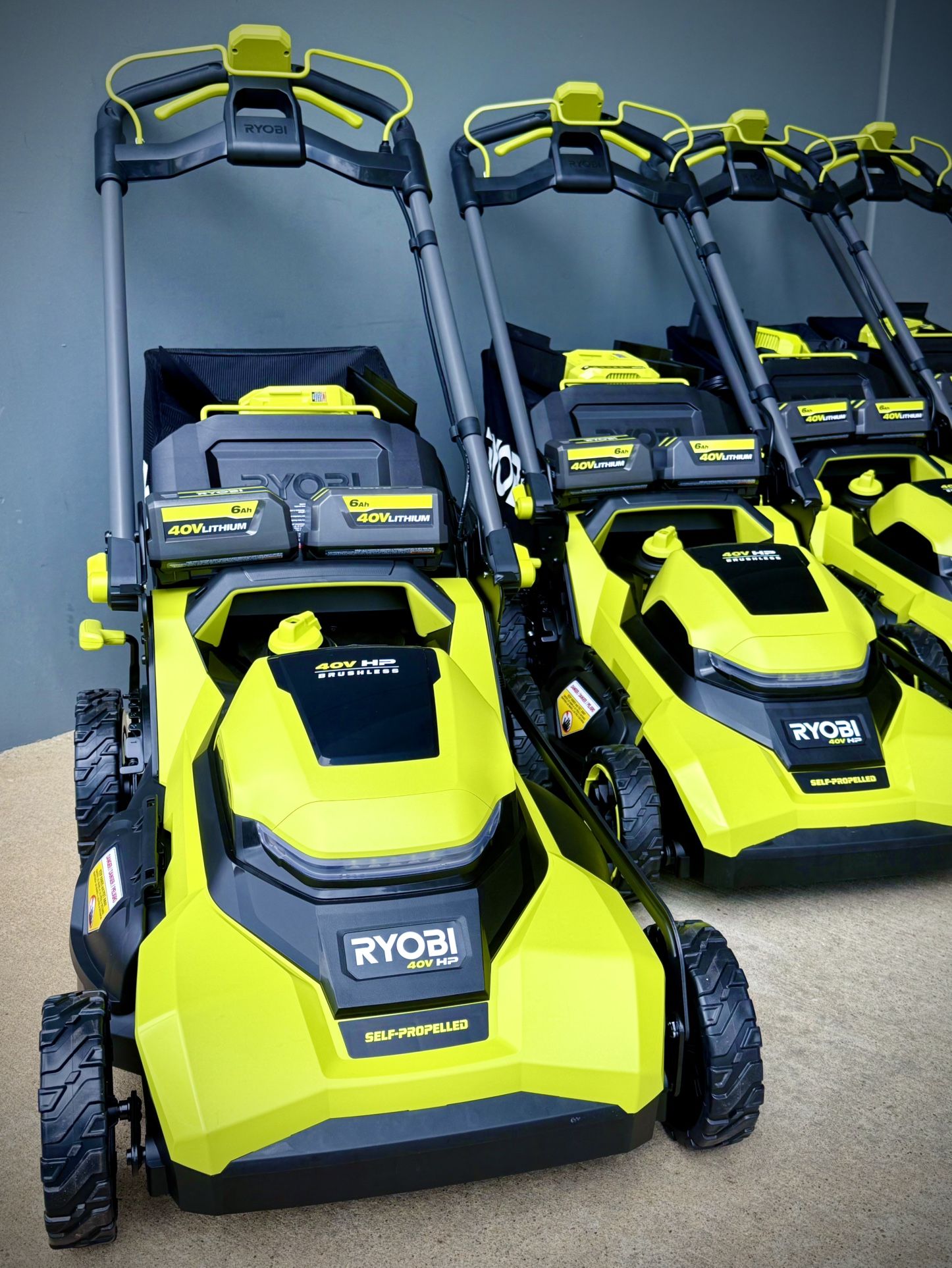 Brand new Ryobi 40V HP Brushless 21 in. Cordless Battery Walk Behind Self-Propelled Lawn Mower with (2) 6.0 Ah Batteries and Charger