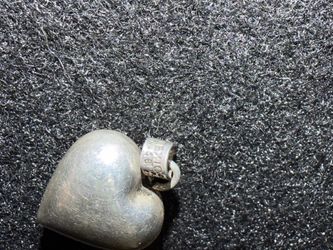 vintage puffy heart pendant