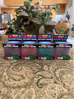 Needoh glitter and glow cube