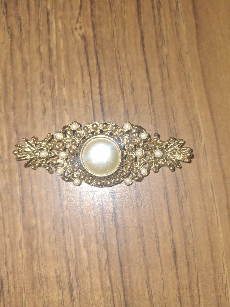 Brooch