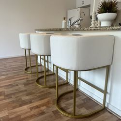 3 Beige/gold Classy Island Bar Stools *$300
