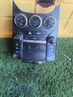2013  Genesis A/c climate controls parts