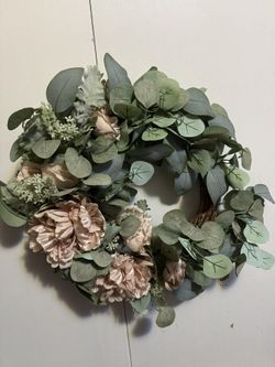 Assorted Size Wreaths/Door Signs