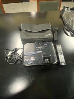 Epson Powerlite 1221 XGA 3LCD Projector