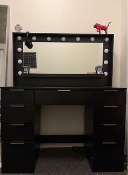 Make up vanity