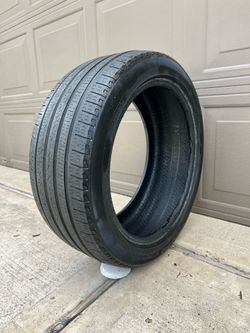 235 45 18 Tire sale! 🏷️ Good.