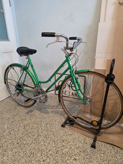 🔥🚲🔥Vintage early 1970s Schwinn Suburban women’s Bike original pristine condition!🔥🚲🔥
