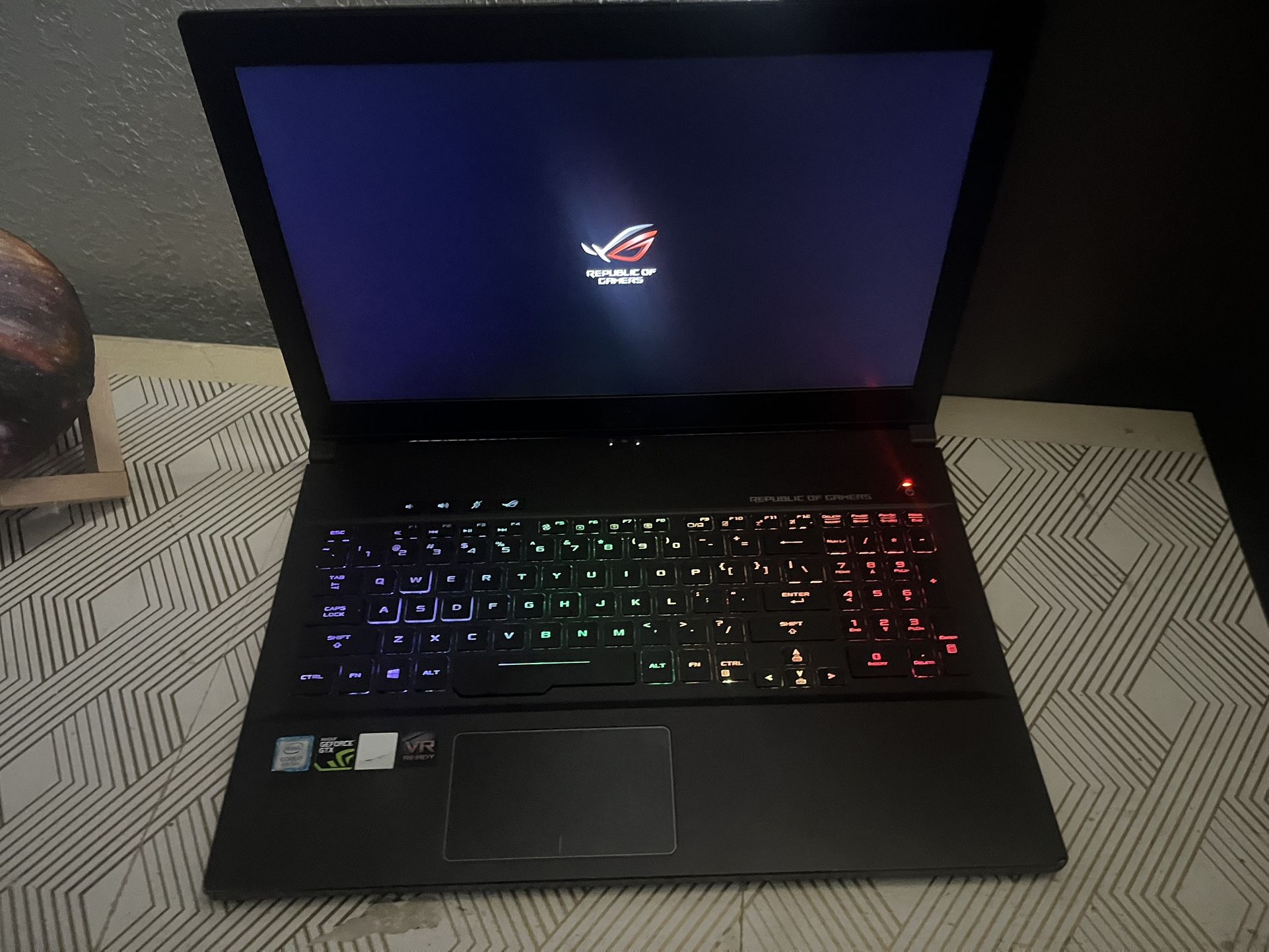 ASUS ROG Gaming Laptop 15 gtx 1060