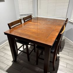 Dinning Table