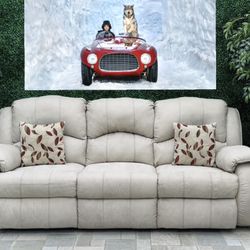 Beige Recliner Couch w/USB port (Free Delivery 🚚) 