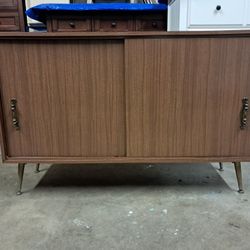 Mid Century Modern MCM TV Stand / Cabinet
