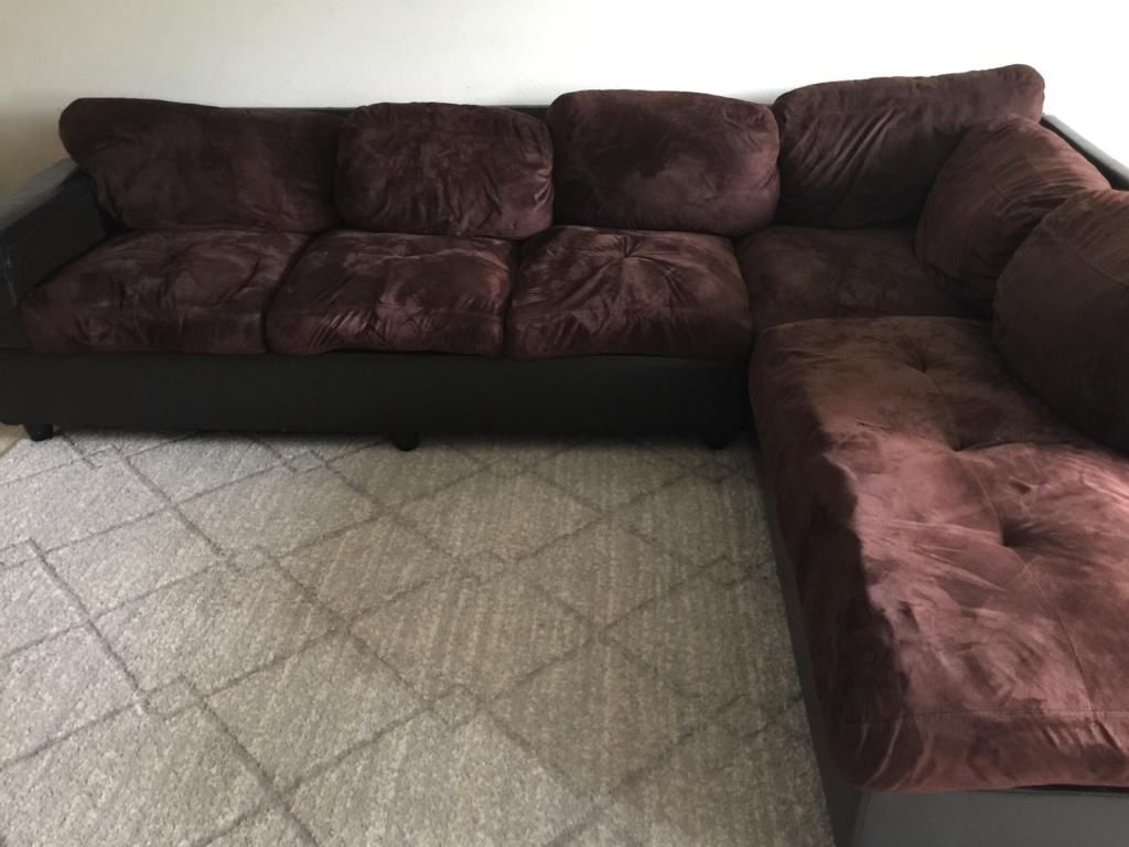 Free sofa and computer table