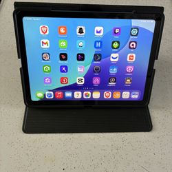 Apple iPad A16 128GB Slightly Used