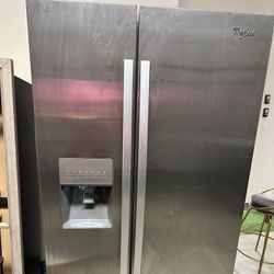 Whirlpool Refrigerator 
