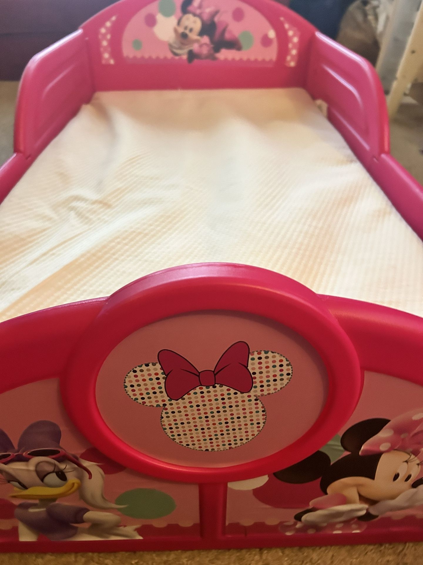Mini mouse toddler bed and Crib