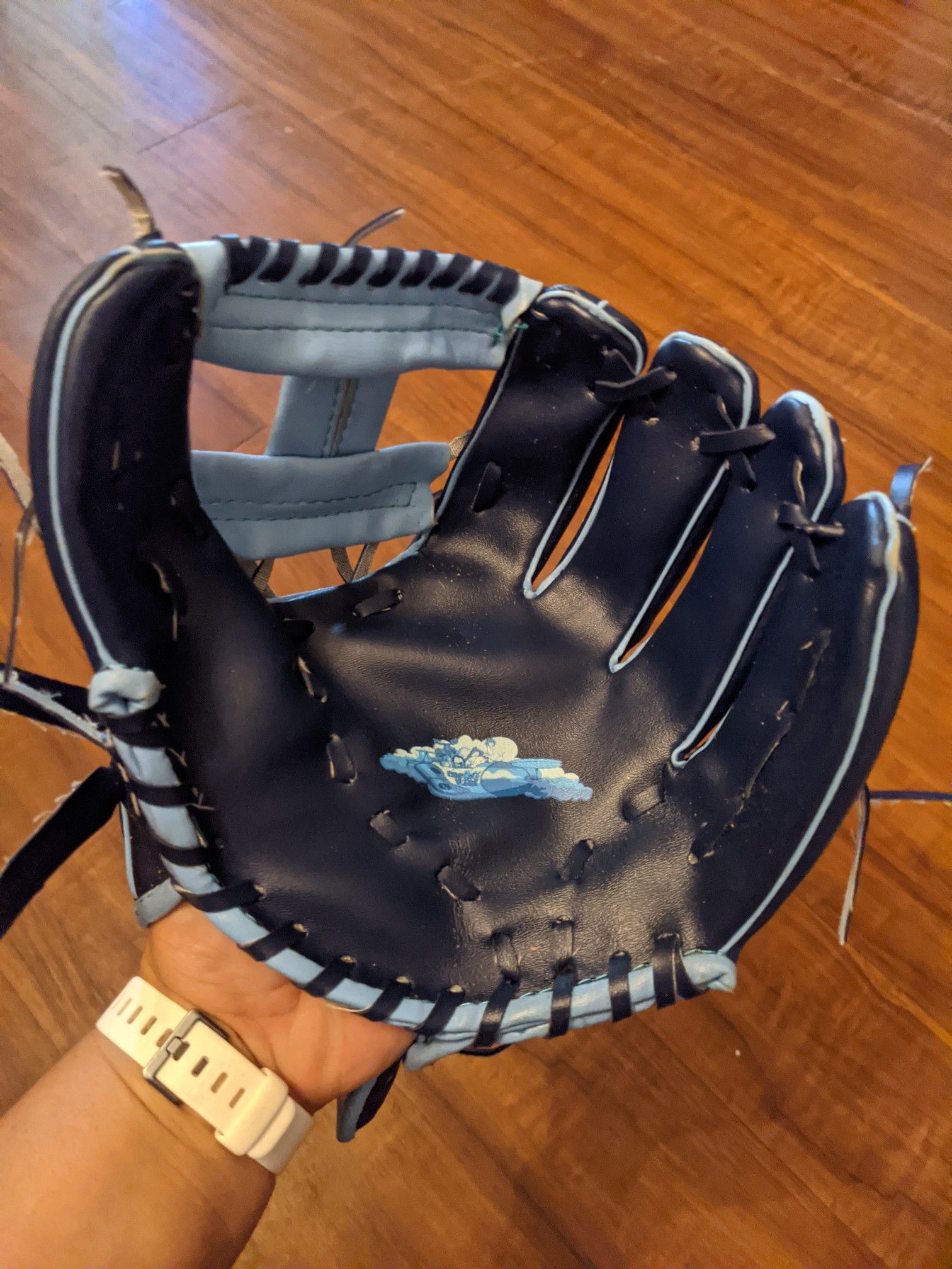 Baseball glove