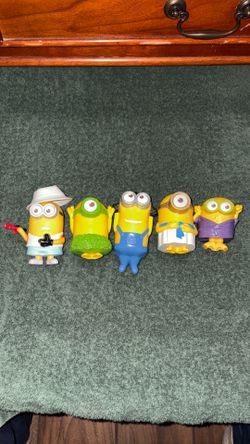 Minion toys    Lot.    5.