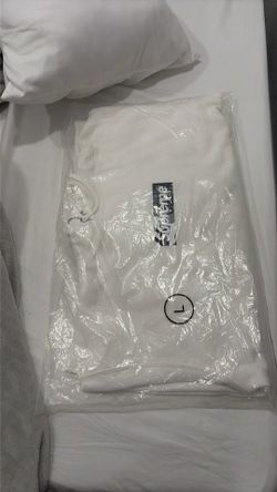 SUPREME MIAMI BOX LOGO SIZE LARGE