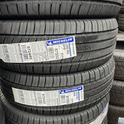 MICHELIN DEFENDER 2 235/60R18 TIRES FOR SALE!!!!