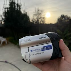 Sony Handycam DVD-108