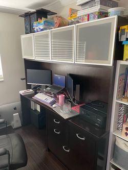 Executive desk set